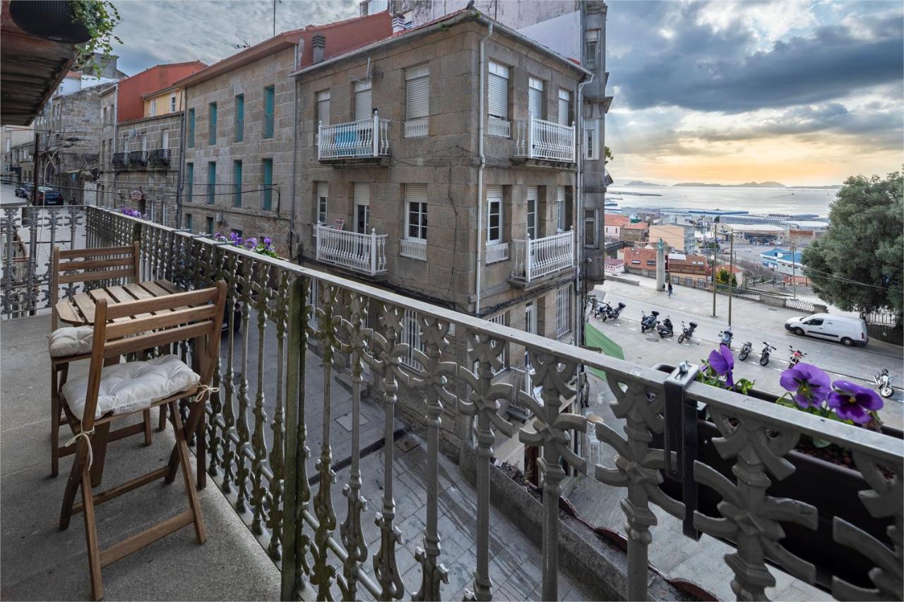 Refugio De Paz Y Encanto En El Corazon De Vigo Con Vistas Al Mar Exterior photo